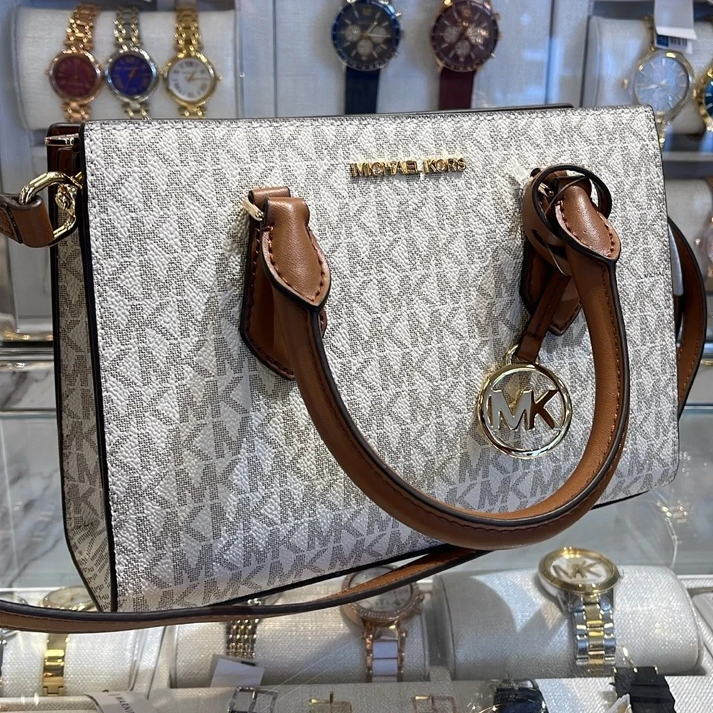 Michael Kors Small Sheila Satchel Crossbody Vanilla  NWT